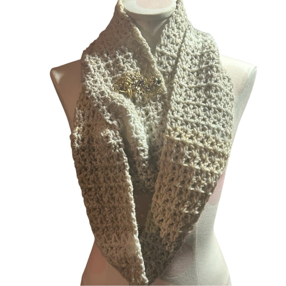 Cozy Crochet Sweater in Variegated Cream with infinity scarf and brooch - Picture 5 of 7